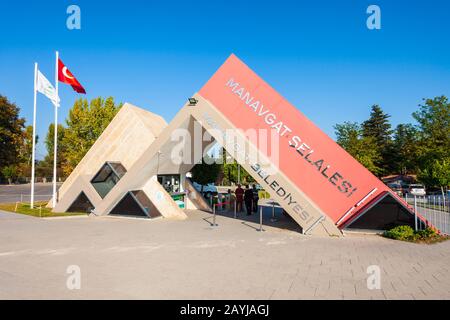 Manavgat, TURQUIE - 08 NOVEMBRE 2019 : porte d'entrée de la cascade de Selalesi dans la ville de Manavgat dans la région d'Antalya en Turquie Banque D'Images