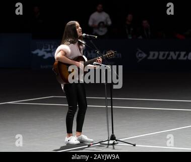 Hempstead, NY - 15 février 2020: AVA Della Pietra chante lors de matchs sémifinaux au tournoi de tennis ATP 250 New York Open 2020 au Nassau Coliseum Banque D'Images