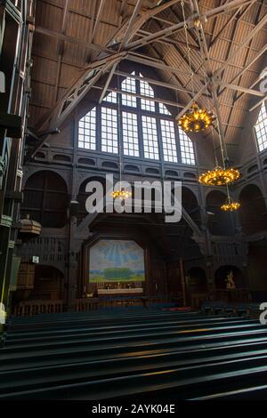 L'église Kiruna avec l'autel Art nouveau, est l'un des plus grands bâtiments en bois de Suède, construit entre 1909 et 1912 dans un style gothique de Revival dans Sw Banque D'Images