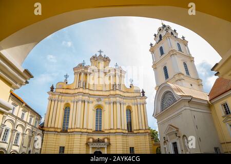 Église Saint-Jean de l'Université de Vilnius et Tour Bell en Lituanie Banque D'Images