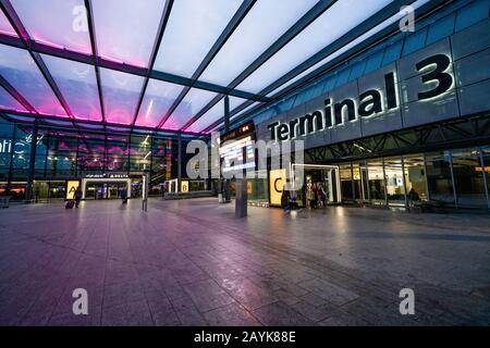 Londres, ROYAUME-UNI - OCTOBRE 06: Il s'agit du terminal 3 d'Heathrow, l'aéroport principal pour les vols internationaux le 06 octobre 2019 à Londres Banque D'Images