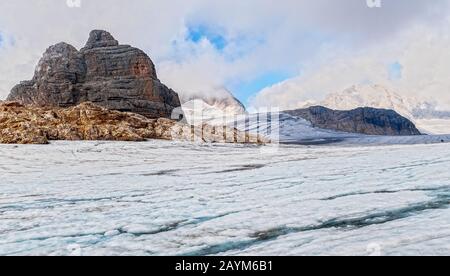 Vue sur le glacier de Dachstein, Autriche Banque D'Images