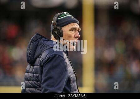 Seattle, États-Unis. 15 février 2020. Jim Zorn, entraîneur-chef des Seattle Dragons, est en marge du quatrième trimestre d'un match de football XFL contre les Tampa Bay Vipers. 15 février 2020, à Seattle, États-Unis. Crédit: Agence Photographique Sportive Européenne/Alay Live News Banque D'Images