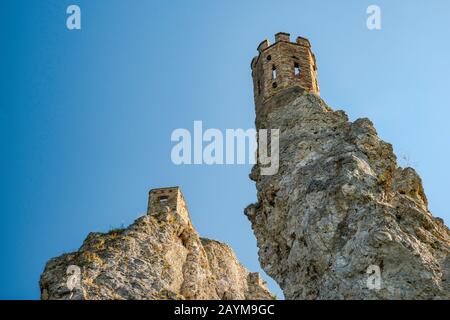 Tour De Jeune Fille, Château De Devin À Bratislava, Slovaquie Banque D'Images
