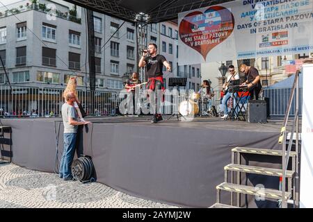 12 MAI 2018, SLOVAQUIE, BRATISLAVA : concert musical caritatif à Bratislava Banque D'Images