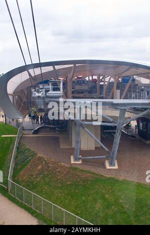 En approchant de la gare routière de la Forteresse Ehrenbreitstein, Coblence (Allemagne) Banque D'Images