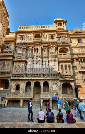 Façade de beau Patwon Ki Haveli, Jaisalmer, Rajasthan, Inde Banque D'Images