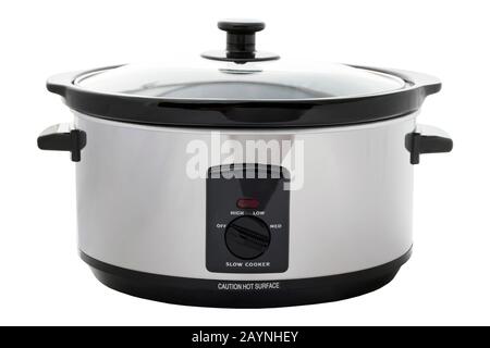 Cuiseur lent sur un fond blanc isolé avec un chemin d'écrêtage Banque D'Images
