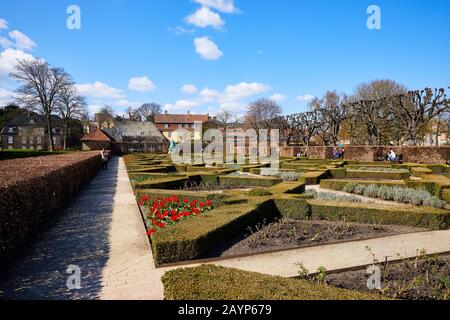 Le Jardin Des Roses (Rosenhaven) Dans Les Jardins Du Château De Rosenborg, Au Début Du Printemps; Copenhague, Danemark Banque D'Images