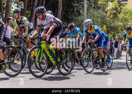 Sixième et dernière étape du Tour Colombie 2020, Test 2.1 de l'Union internationale du cyclisme, UCI, à travers les rues de Bogota. 16 Février 2020 Banque D'Images