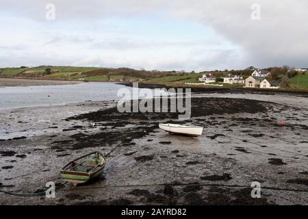 Bateaux à ramer en hiver à Ring près de Clonalkilty dans le comté de Cork Banque D'Images