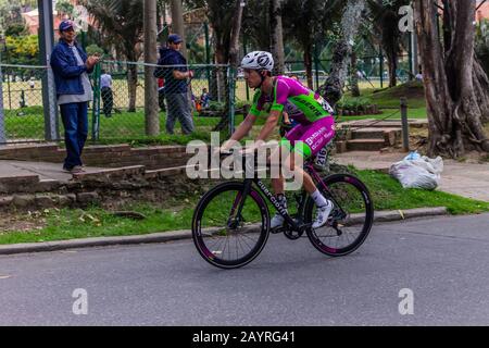 Sixième et dernière étape du Tour Colombie 2020, Test 2.1 de l'Union internationale du cyclisme, UCI, à travers les rues de Bogota. 16 Février 2020 Banque D'Images