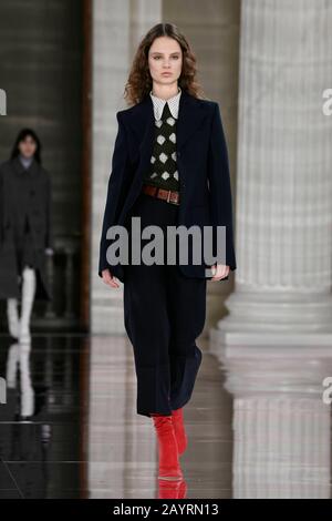 Victoria Beckham AW20 Runway pendant la semaine de la mode de Londres Février 2020 - Londres, Royaume-Uni 16/02/2020 | utilisation dans le monde entier Banque D'Images