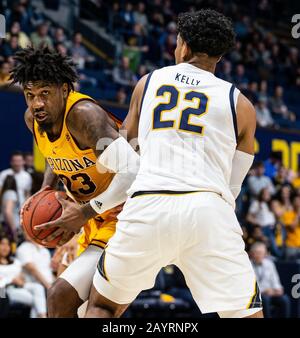 Hass Pavilion Berkeley Calif, États-Unis. 16 février 2020. CA U.S.A. Arizona State Sun Devils Forward Romello White (23) bataille dans la peinture pour la position pendant le match de basket-ball NCAA pour Homme entre Arizona State Sun Devils et la Californie Golden Bears 80-75 gagner au Hass Pavilion Berkeley Calif. Thurman James/CSM/Alay Live News Banque D'Images