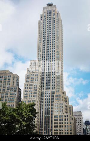 500 Fifth Avenue, Chef-D'Œuvre Du Gratte-Ciel Art Déco Américain, Rockefeller Plaza Midtown Manhattan, New York City Banque D'Images