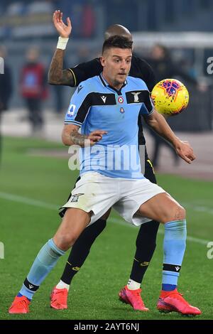 Rome, Italie. 16 février 2020. Football Serie A Lazio / Inter, Rome (Italie) 16 Février 2020 Sergej Milinkovic Savic Et Ashley Young Credit: Agence De Photo Indépendante/Alay Live News Banque D'Images