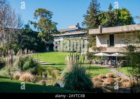 Jardins du musée d'art Calouste Gulbenkian, Lisbonne Portugal Banque D'Images