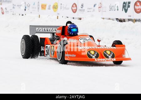 GP Ice Race 2020, Formule 1 Jaegermeister March-Cosworth de 1976, conduit par Hans Joachim Bloqué qui a également conduit cette voiture dans le monde de Formule 1 de 1976 Banque D'Images