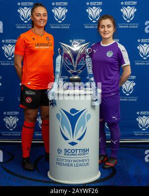 Glasgow, Royaume-Uni. 17 février 2020. Keira Johnstone De Dundee United & Hannah Markley De Boroughmuir Thistle Lors Du Lancement De La Première Saison De La Ligue Des Femmes Écossaise Au Stade National, Hampden Park, Glasgow, Lundi 17 Février 2020 | Crédit Colin Poultney/Alay Live News Banque D'Images