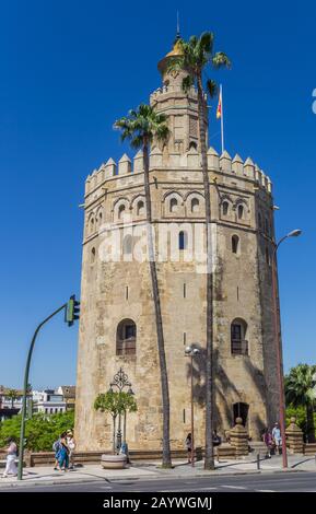 Tour d'or historique dans le centre de Séville, Espagne Banque D'Images