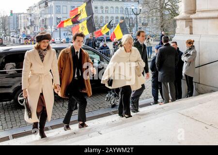 Bruxelles, Belgique. 17 février 2020. La princesse Lea de Belgique arrive à l'Onze-Lieve-Vrouwkerk à Laken à Bruxelles, le 17 février 2020, pour assister à la célébration eucharistique annuelle à la mémoire des membres décédés du crédit familial royal : Albert Nieboer/ Pays-Bas OUT/point de vue OUT |/dpa/Alay Live News Banque D'Images