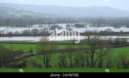 A inondé la vallée d'Ax dans East Devon, au Royaume-Uni pendant la tempête Dennis. Champs agricoles autour de la rivière Ax. Banque D'Images