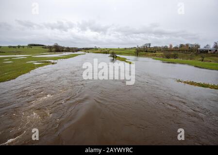 Rivière Ribble inondant sous Cowbridge Banque D'Images