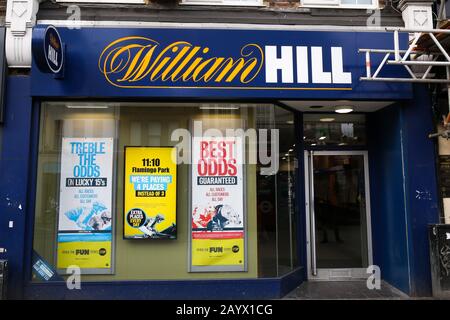 Vue extérieure de William Hill à Londres. Banque D'Images