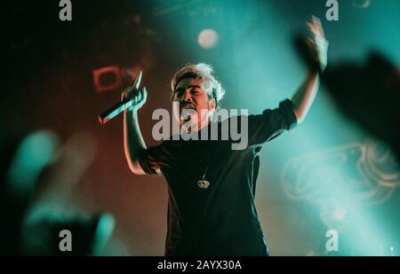 Copenhague, Danemark. 15 février 2020. Le groupe de métal japonais Crossfaith exécute un concert en direct à Amager Bio à Copenhague. Ici, le chanteur Kenta Koie est vu en direct sur scène. (Crédit Photo: Gonzales Photo - Nikolaj Bransholm). Banque D'Images