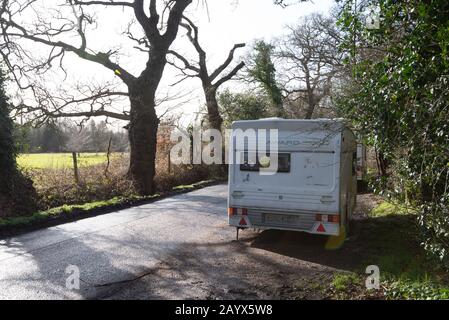 Deux caravanes de voyageurs ont été déversées à Iver Heath, Buckinghamshire. Banque D'Images