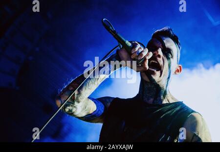 Copenhague, Danemark. 16 février 2020. Le groupe américain deathcore Carnifex exécute un concert en direct à Amager Bio à Copenhague. Ici, le chanteur Scott Lewis est vu en direct sur scène. (Crédit Photo: Gonzales Photo - Nikolaj Bransholm). Banque D'Images