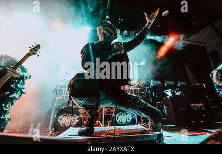 Copenhague, Danemark. 16 février 2020. Le groupe américain deathcore Carnifex exécute un concert en direct à Amager Bio à Copenhague. Ici, le chanteur Scott Lewis est vu en direct sur scène. (Crédit Photo: Gonzales Photo - Nikolaj Bransholm). Banque D'Images