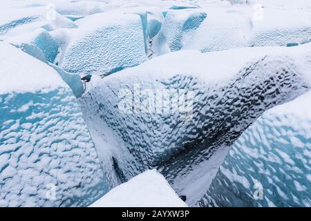 Glacier et montagnes Skaftafell, Parc national de Vatnajokull en Islande. Belle journée sur le plus grand glacier d'Islande. Incroyable paysage naturel d'Islande Banque D'Images