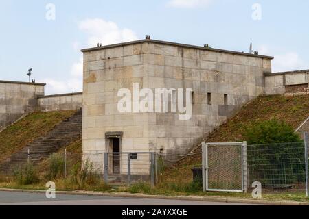 Une partie des peuplements ruinés (sanitaires) autour de Zeppelinfeld, qui fait partie des terrains de rassemblement du parti nazi à Nuremberg, en Bavière, en Allemagne. Banque D'Images