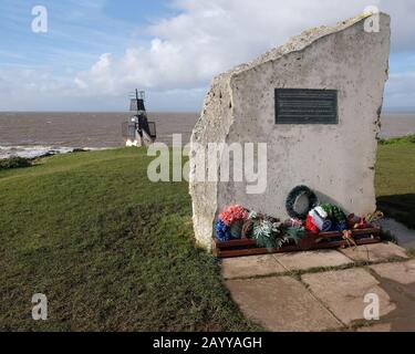 Février 2020 - Phare de Battery point et mémorial de guerre Banque D'Images