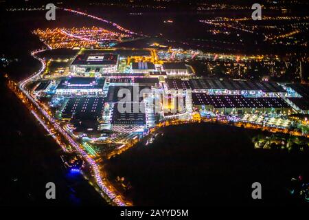 Photo aérienne, salon Düsseldorf GmbH,Centre des congrès, MERKUR SPIEL-ARENA/Messe Nord, bateau Düsseldorf, photo nocturne, Niederkassel, Düsseldorf, Banque D'Images