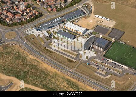 Sybil Andrews Academy et Skyliner Sports Center, vue aérienne, au Bury St Edmunds, Suffolk, Royaume-Uni Banque D'Images