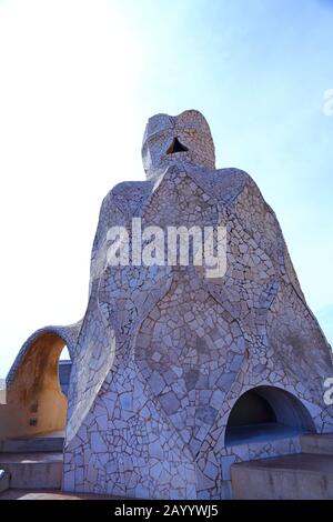 Cheminées de Casa Mila également connue la Pedrera maison conçue par Antoni Gaudi, Barcelone, Catalogne Catalunya, Cataluña, Espagne Banque D'Images