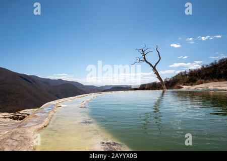 Hierve El Agua formations rocheuses naturelles près d'Oaxaca à San Lorenzo Albarradas, Mexique Banque D'Images