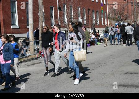 Purina Pet Parade 2020 dans les rues de St. Louis, Missouri, États-Unis. Cette partie de la célébration Mardi gras 2020. Banque D'Images