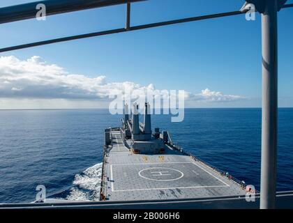 200217-N-FO574-1015 OCÉAN ATLANTIQUE (FÉV 17, 2020) le navire de roulement/déploiement de la classe Bob Hope du Commandement du Seallift militaire USNS Benavidez (T-AKR 306) traverse l'océan Atlantique. Benavidez est en cours à l'appui d'Agile Defender 2020. (ÉTATS-UNIS Photo marine par Mass Communication Specialist 3ème classe Jordan R. Bair/libéré) Banque D'Images