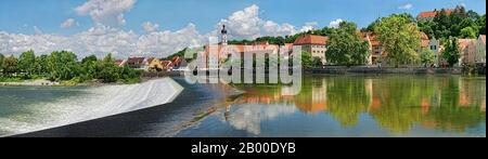 Vieille ville de Landsberg am Lech avec Lechwehr, Landsberg am Lech, Bavière, Allemagne Banque D'Images