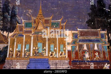 Cambodge: Les fresques de Reamker (Ramayana) dans la galerie entourant le complexe de la Pagode d'argent, le Palais Royal et la Pagode d'argent, Phnom Penh. Le Ramayana ('Romance of Rama' en Sanskrit) est une histoire aussi ancienne que le temps et - du moins dans le sous-continent indien et dans une grande partie de l'Asie du Sud-est - d'une popularité sans précédent. Il y a plus de deux mille trois cents ans, l'érudit-poète Valmiki s'assit pour écrire son épopée définitive de l'amour et de la guerre. Dans sa forme actuelle, la version Sanskrit comprend environ 24,000 couplets répartis en sept livres. Le Reamker est la version khmère de cette épopée. Banque D'Images