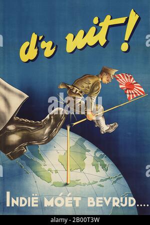 Indonésie/pays-Bas: 'Sortez! Les Indes doivent être libérés". Cette affiche de recrutement 1945 de l'artiste néerlandais Nico Broekman montre un soldat japonais qui a été expulsé de l'île de Java, et la légende, 'sortez! Les Indes doivent être libérés. Au cours de la Seconde Guerre mondiale, le Japon a occupé les Indes néerlandaises au début de 1942. Après la capitulation, un grand nombre de sous-marins hollandais et certains avions se sont échappés en Australie et ont continué à se battre dans le cadre d'unités australiennes. Au cours de la guerre, les nationalistes indonésiens soutenus par les Japonais ont pris le contrôle de certaines parties du pays. Banque D'Images