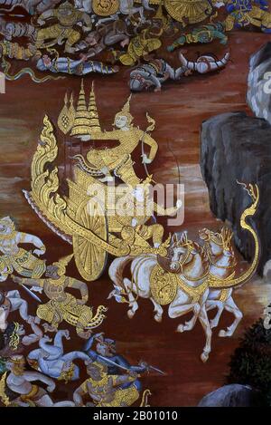 Thaïlande : char de Rama, peintures murales Ramakien (Ramayana), Wat Phra Kaeo (Temple du Bouddha d’Émeraude), Bangkok. Le Ramayana est une histoire aussi ancienne que le temps et - du moins dans le sous-continent indien et dans une grande partie de l'Asie du Sud-est - d'une popularité sans précédent. Il y a plus de deux mille trois cents ans, l'érudit-poète Valmiki s'assit pour écrire son épopée définitive de l'amour et de la guerre. Le Ramakien est la version thaïlandaise de cette épopée et a une influence importante sur la littérature, l'art et le drame thaïlandais. Il est considéré comme l'Epic national de Thaïlande. Banque D'Images