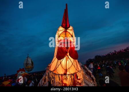 Unetice, République Tchèque. 15 février 2020. Les promenades traditionnelles de carnaval de Roztoky près de Prague à Unetice, République tchèque, le samedi 15 février 2020. Crédit: Roman Vondous/Ctk Photo/Alay Live News Banque D'Images