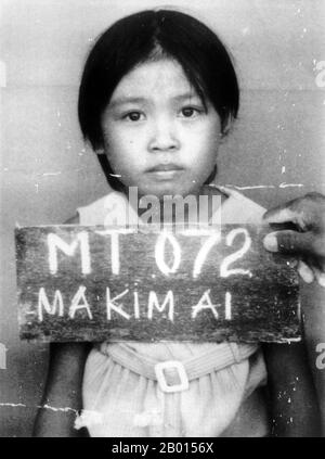 Vietnam: Ma Kim ai, jeune homme de mer et réfugié vietnamien, sauvé de la mer en 1980. Photo de Benjamin Gimmel (licence CC BY-sa 3.0). Les gens de bateau est un terme qui se réfère habituellement aux réfugiés ou aux demandeurs d'asile qui égrent en nombre dans des bateaux qui sont parfois vieux et grossièrement fabriqués. Ce terme est entré en usage courant à la fin des années 1970 avec le départ massif des réfugiés vietnamiens du Vietnam contrôlé par les communistes, après la guerre du Vietnam. De nombreux bateaux vietnamiens - mais pas tous - venaient du sud, de l'ex-République du Vietnam, et beaucoup étaient aussi des Hoa ou des Chinois de souche. Banque D'Images