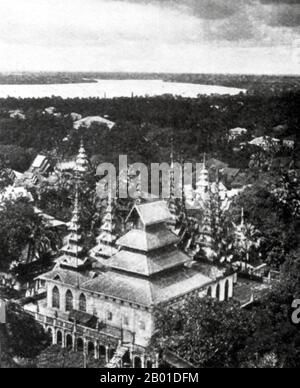 Birmanie: Un grand refuge bouddhiste (birman: 'Kyaung') ou un lieu de repos pour les moines, vers 1892-1896. La légende attribue la première doctrine bouddhiste en Birmanie à 228 BCE lorsque Sonna et Uttara, deux ambassadeurs de l'empereur Ashoka le Grand de l'Inde, sont venus au pays avec des textes sacrés. Cependant, l'ère d'or du bouddhisme a vraiment commencé dans le 11th siècle après que le roi Anawrahta de Pagan (Bagan) a été converti au bouddhisme Theravada. Aujourd'hui, 89% de la population birmane est bouddhiste Theravada. La conquête britannique de la Birmanie a commencé en 1824 en réponse à une tentative birmane d'envahir l'Inde. Banque D'Images