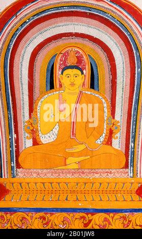 Sri Lanka : Images de Bouddha dans une peinture murale à Asgiriya Vihara (temple), Kandy. Asgiriya Vihara, le « Monastère de la montagne du cheval », a été construit par la famille de Pilima Talauve au début du 19e siècle, sur un terrain attenant à l’ancien terrain de crémation royal. L'Asgiriya Vihara est un temple plutôt petit et discret, mais comme l'un des sièges du pouvoir religieux de Goyigama, d'une grande importance. À partir du début du 19e siècle, pendant l'Esala Perahera, la relique sacrée de la dent serait déposée pour la dernière nuit du festival à l'Asgiriya Vihara. Banque D'Images