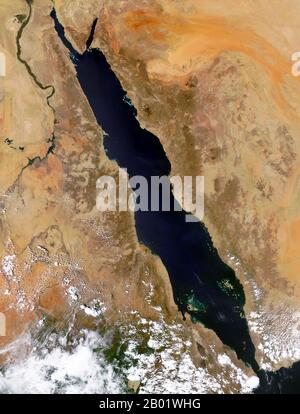 Péninsule arabique/moyen-Orient : image orbitale de la NASA de la région de la mer Rouge, 29 septembre 2004. Image satellite de la zone de la mer Rouge comprenant (dans le sens des aiguilles d'une montre à partir du haut) une partie ou la totalité des territoires d'Israël, de Jordanie, d'Arabie saoudite, du Yémen, de Djibouti, Érythrée, Éthiopie, Soudan du Sud, Soudan et Égypte. Banque D'Images